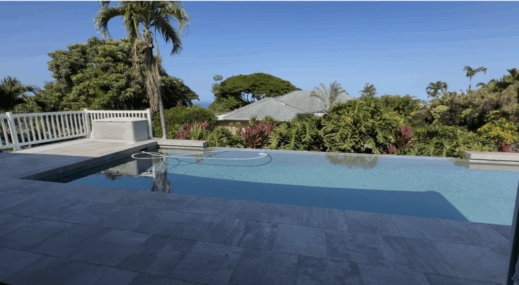 ハワイ島プール付き戸建て